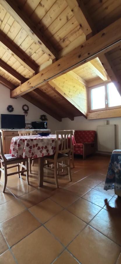 Mansarda A Carciato, Trilocale In Montagna Leilighet Dimaro Eksteriør bilde